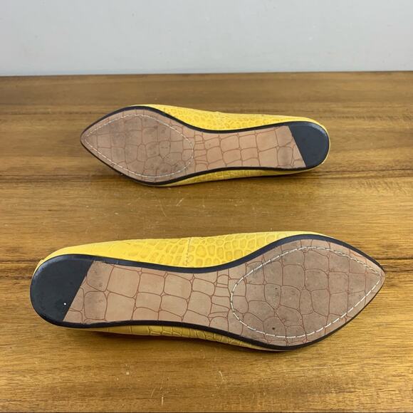 Sam Edelman Delancey Yellow Crocodile Pointy Toe Flat 
Size 6.5 - Picture 7 of 8